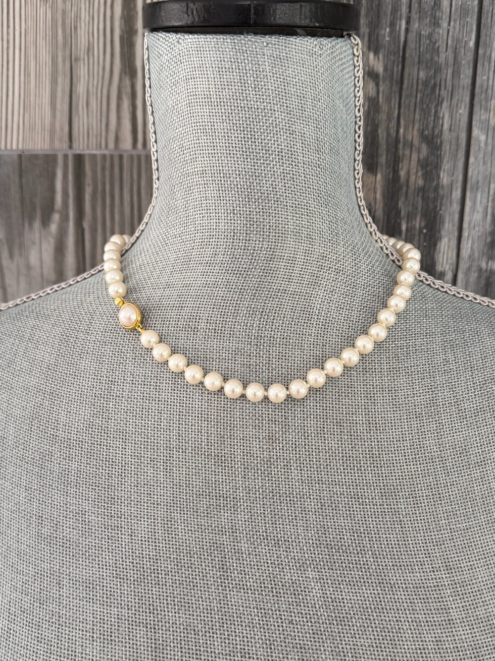 Vintage Faux Pearl Necklace with Decorative Clasp